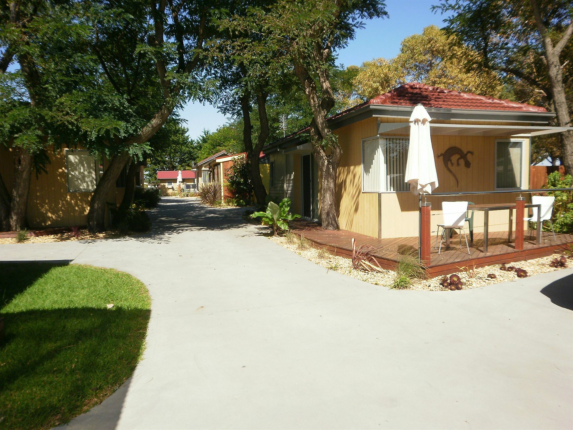 Kickback Cottages レイクス・エントランス エクステリア 写真