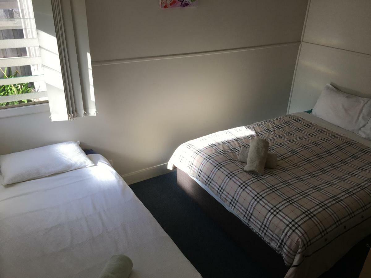 Kickback Cottages レイクス・エントランス エクステリア 写真
